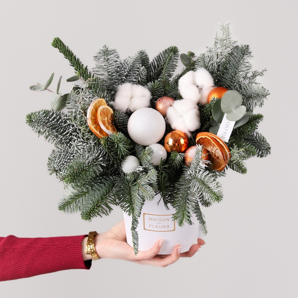 cvety v korobke s datskoj elyu i hlopkom 6